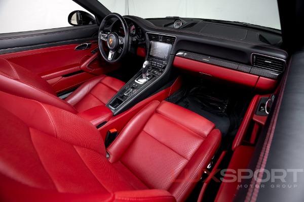 Used 2019 Porsche 911 Targa 4S | Woodbury, NY