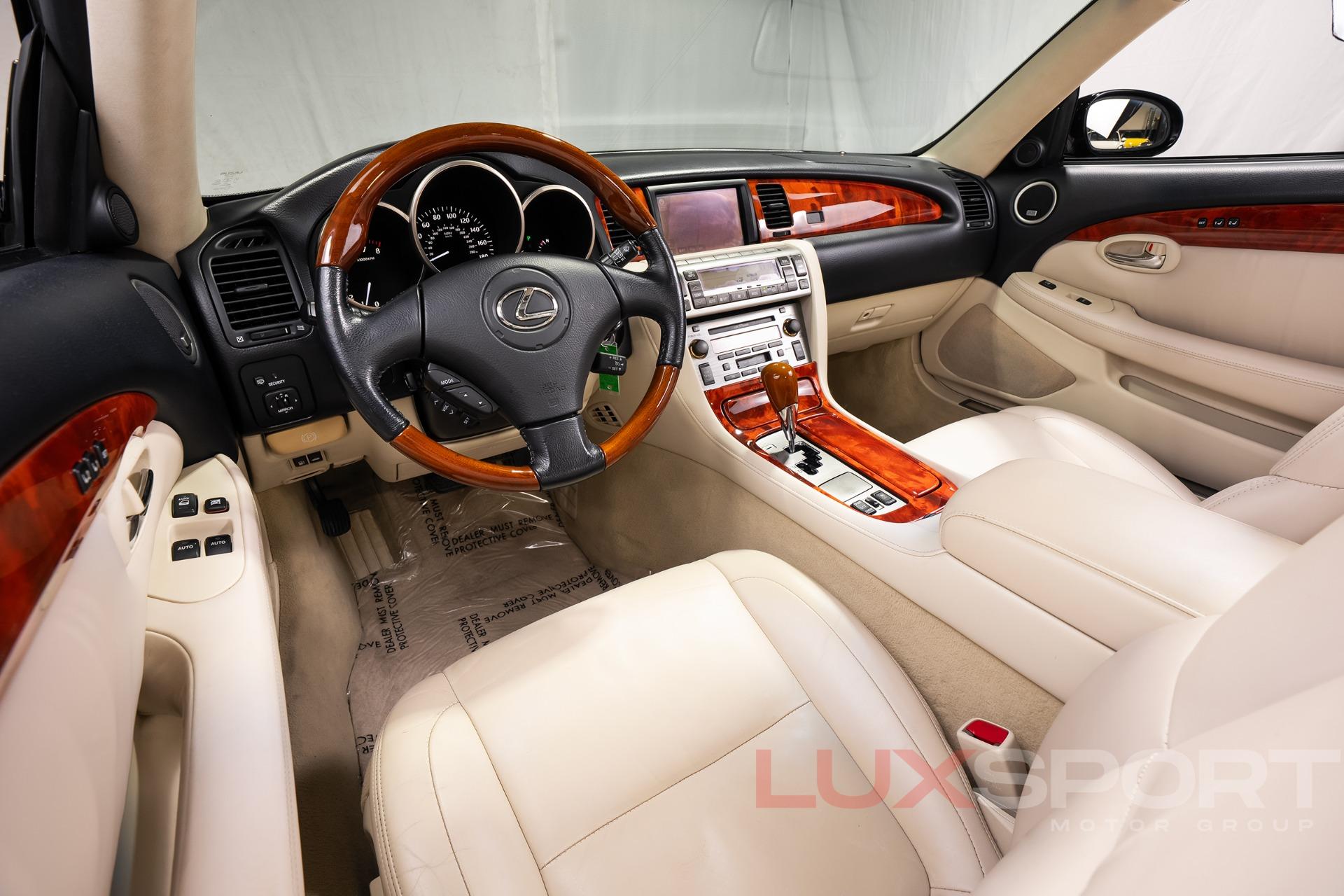 Used 2007 Lexus SC 430  | Woodbury, NY