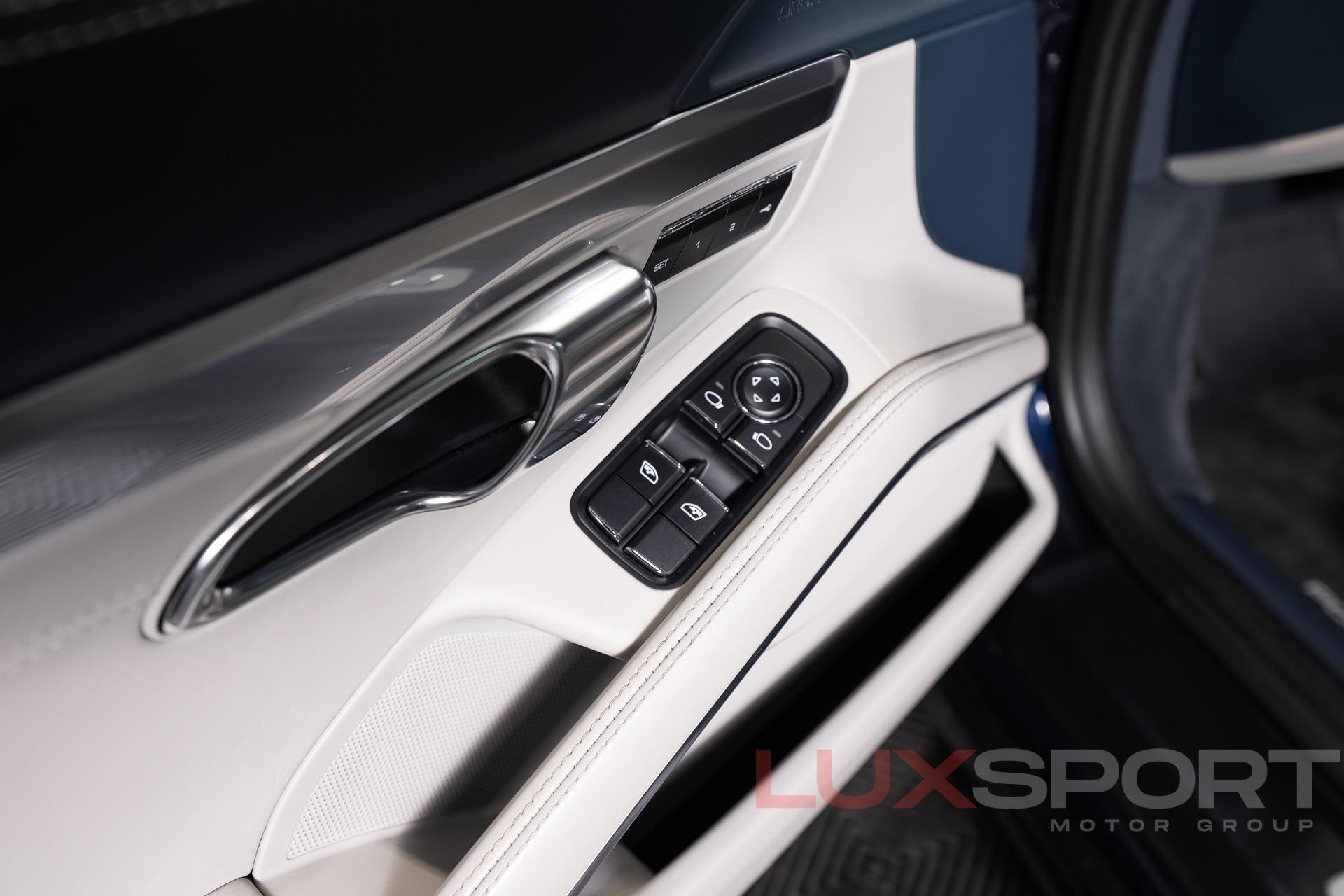 Used 2017 Porsche 911 Carrera S | Woodbury, NY