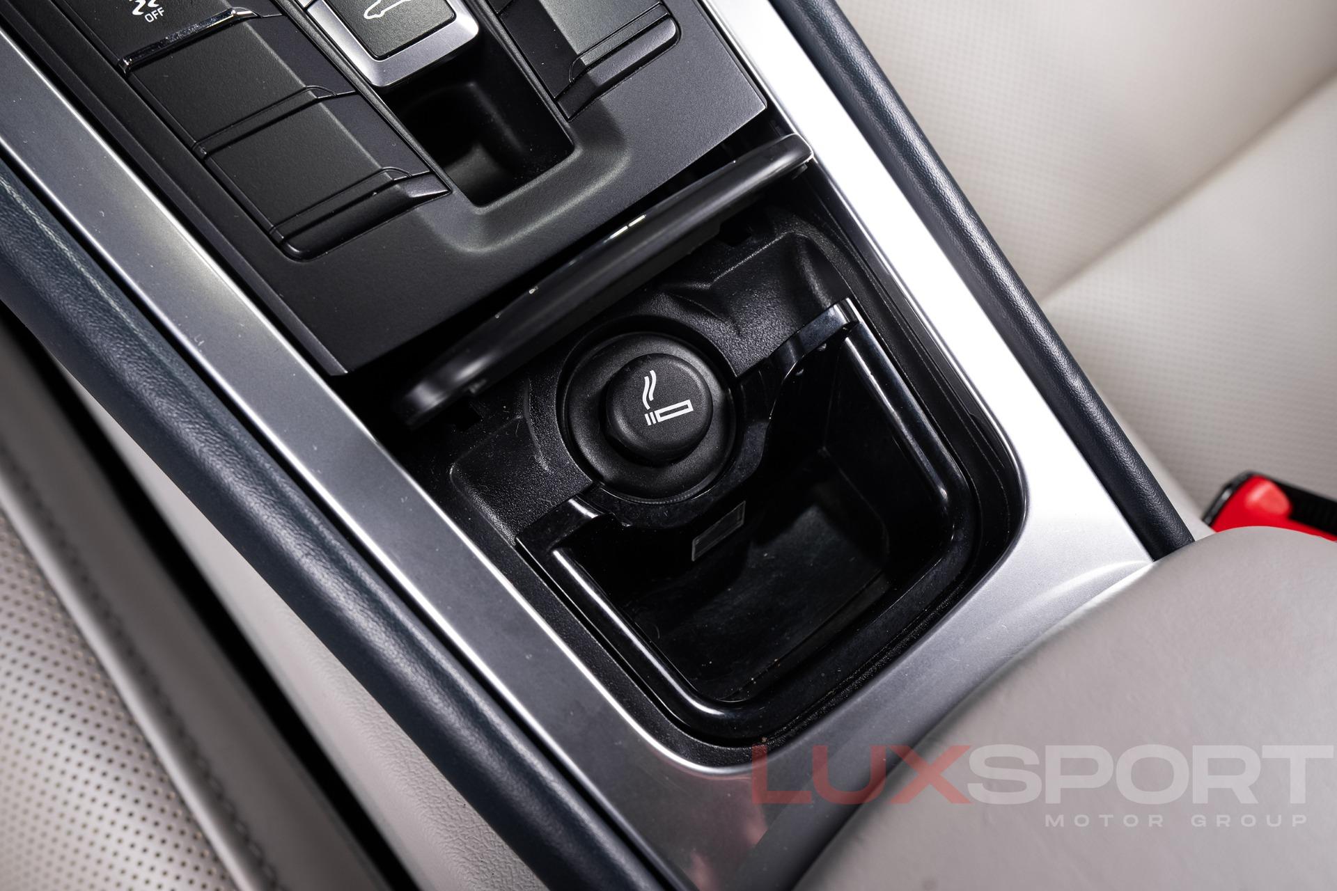 Used 2017 Porsche 911 Carrera S | Woodbury, NY