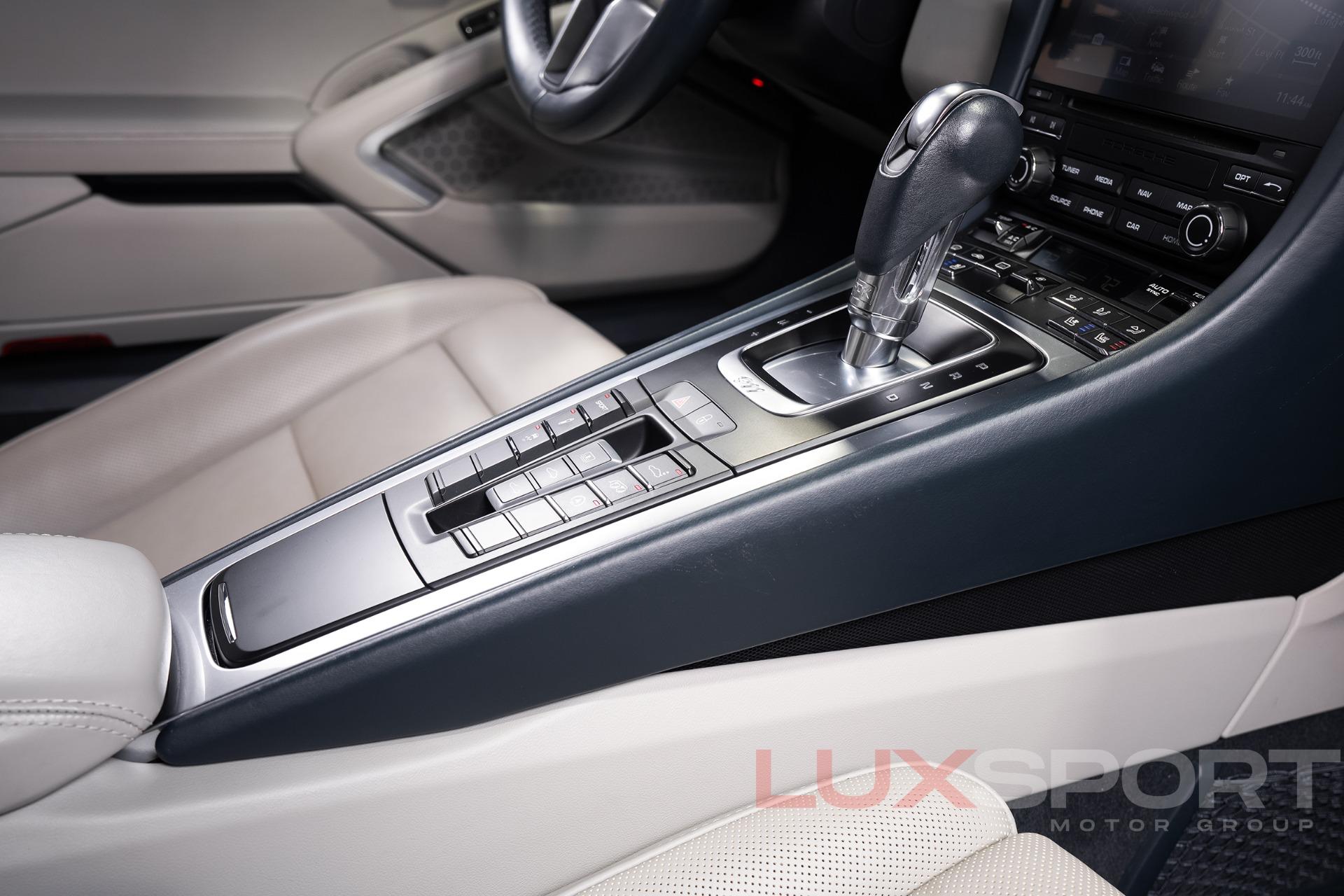 Used 2017 Porsche 911 Carrera S | Woodbury, NY