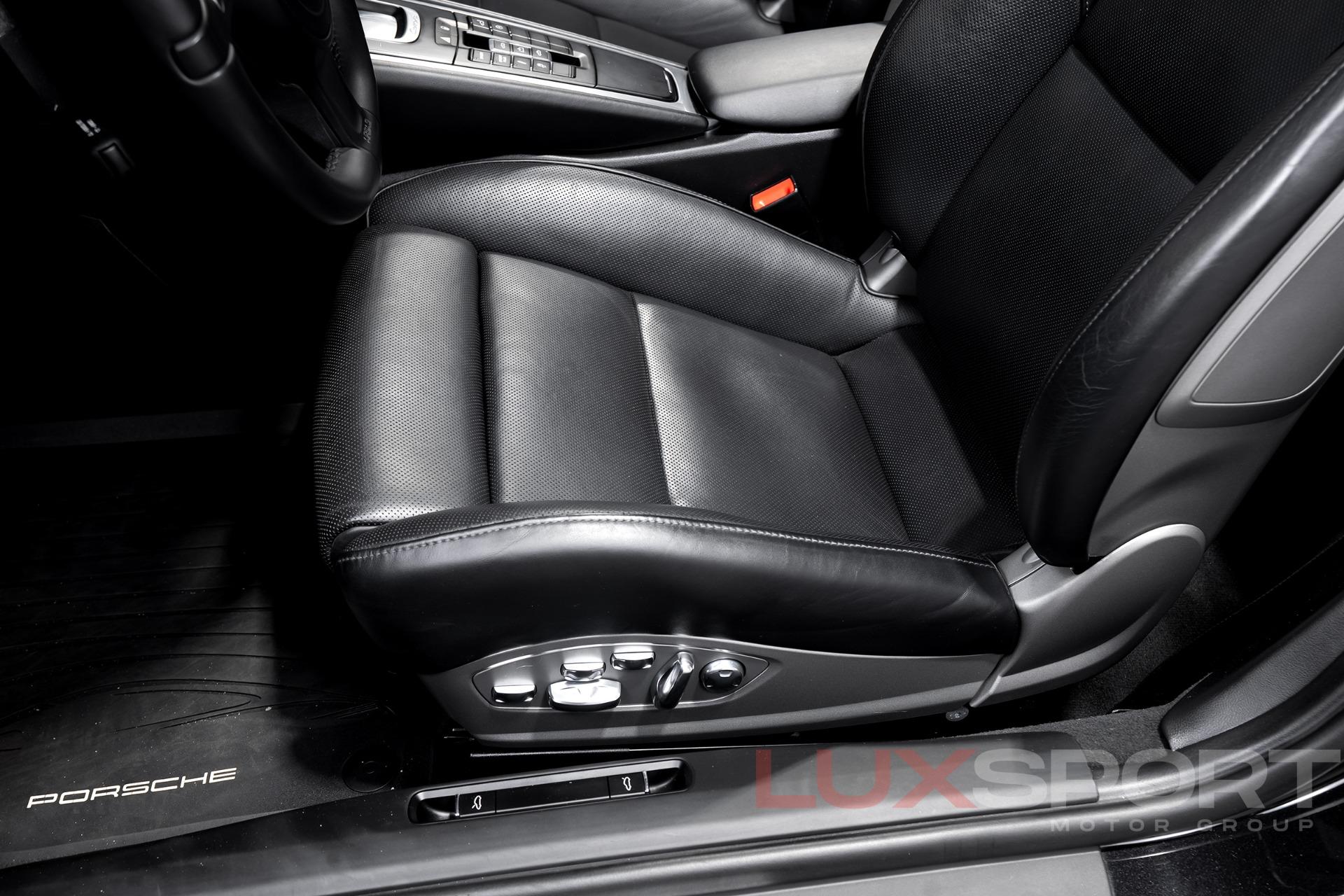 Used 2013 Porsche 911 Carrera S | Woodbury, NY