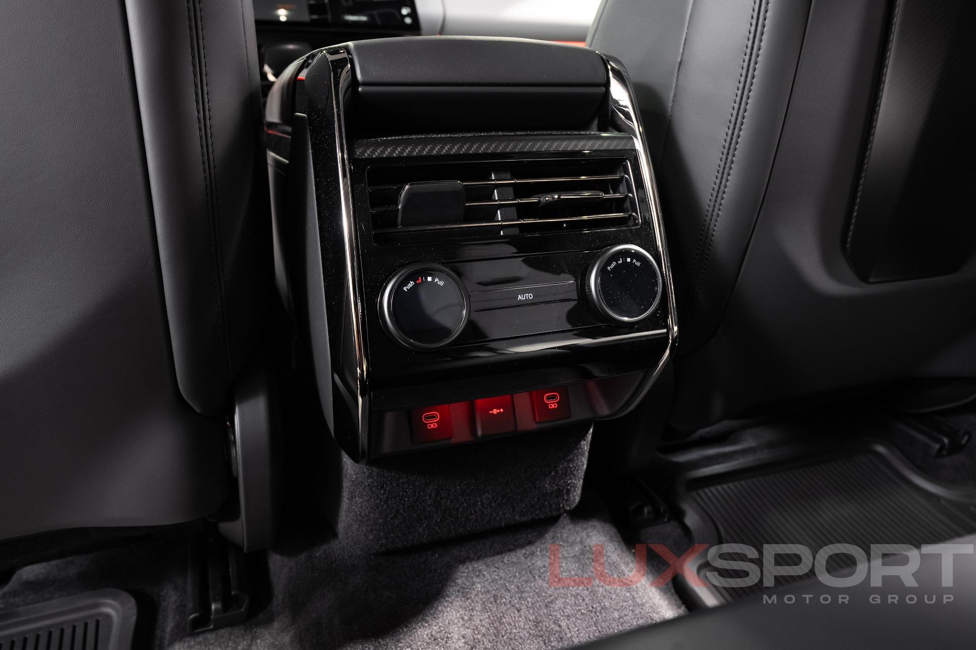 Used 2024 Land Rover Range Rover Sport SV | Woodbury, NY