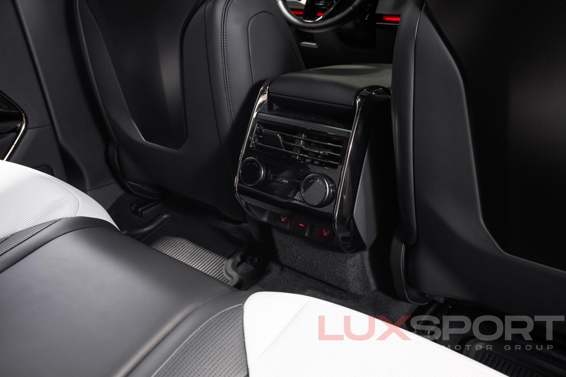Used 2024 Land Rover Range Rover Sport SV | Woodbury, NY