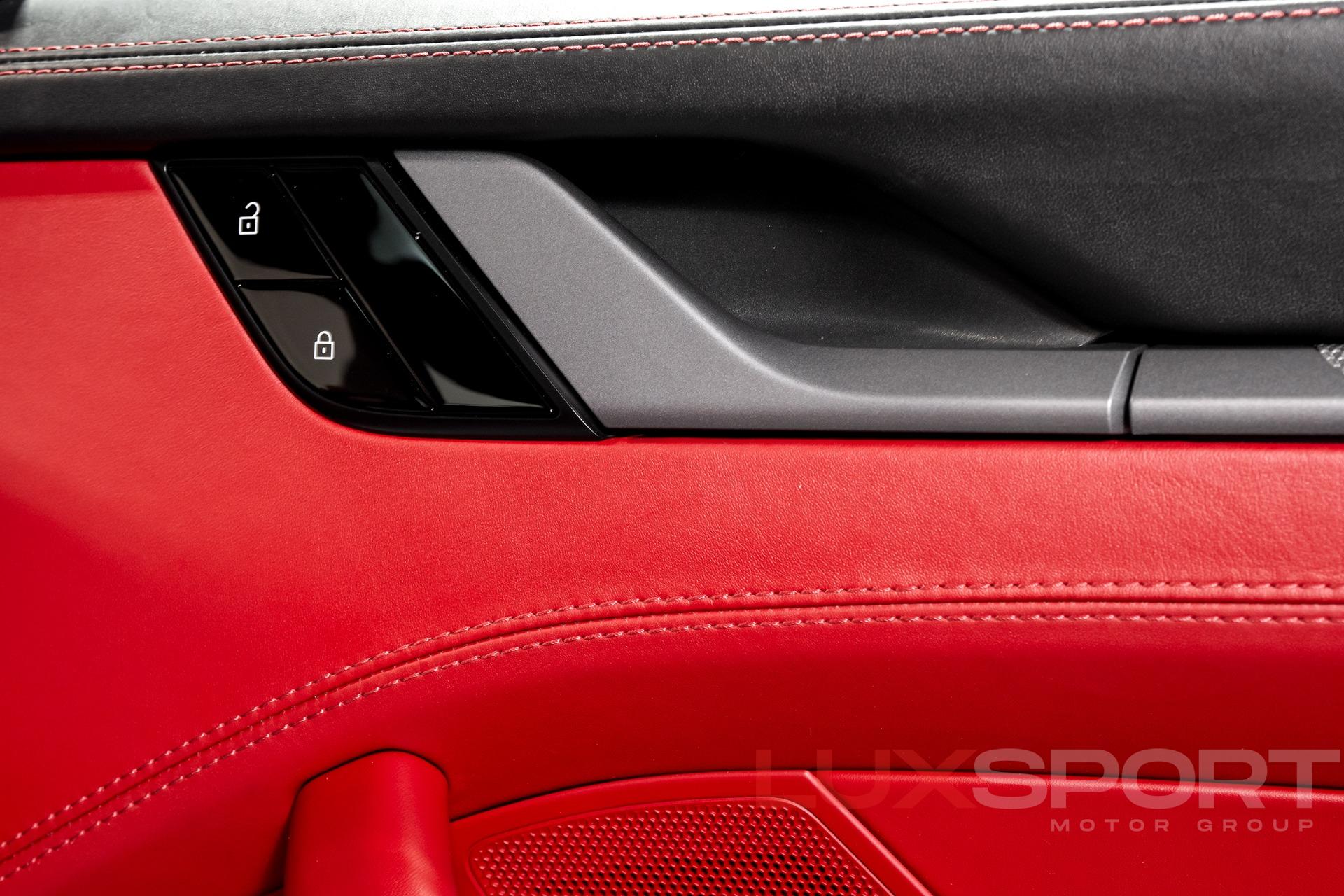 Used 2020 Porsche 911 Carrera S | Woodbury, NY