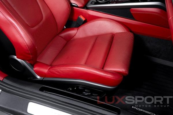 Used 2020 Porsche 911 Carrera S | Woodbury, NY