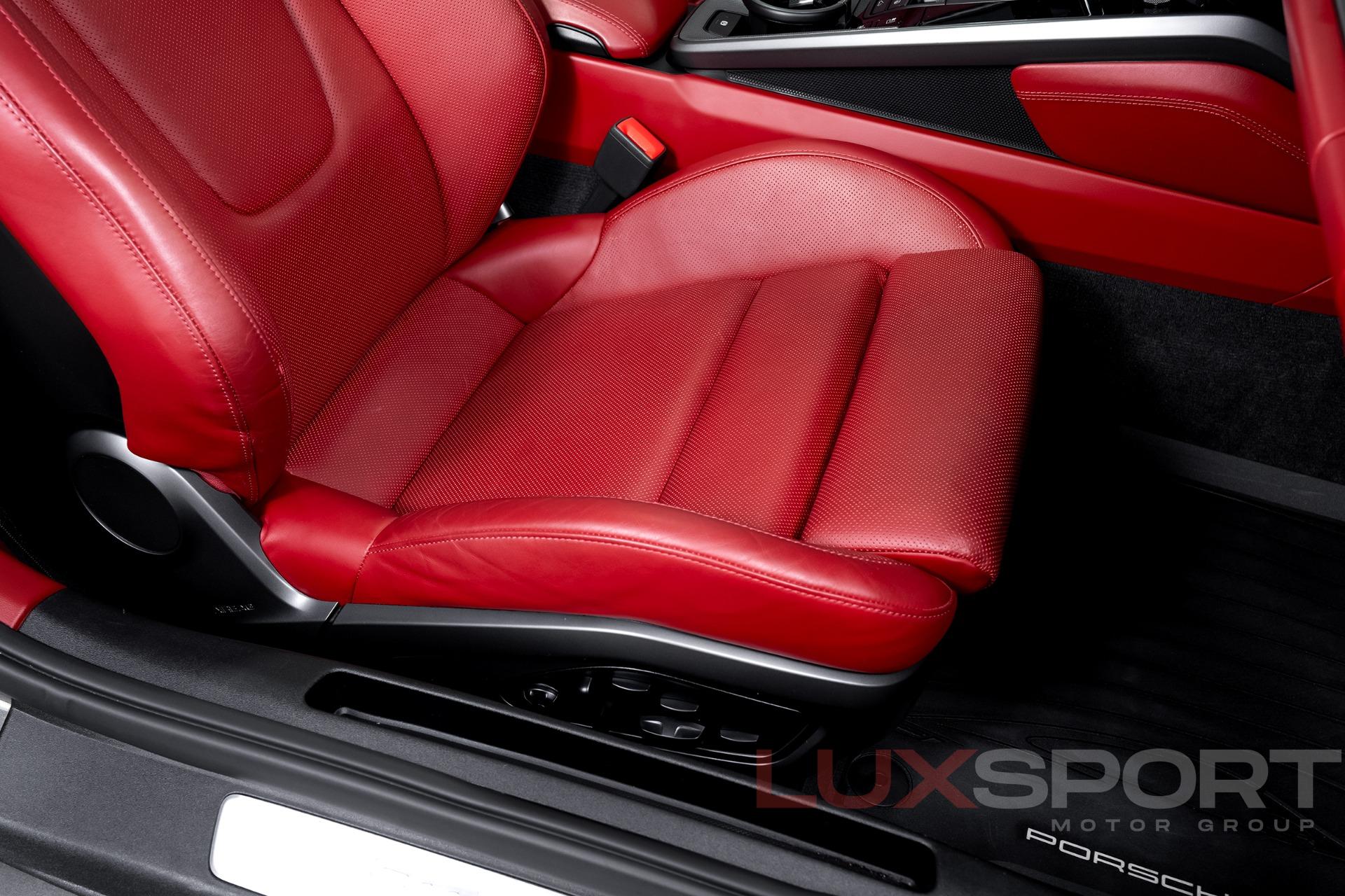 Used 2020 Porsche 911 Carrera S | Woodbury, NY
