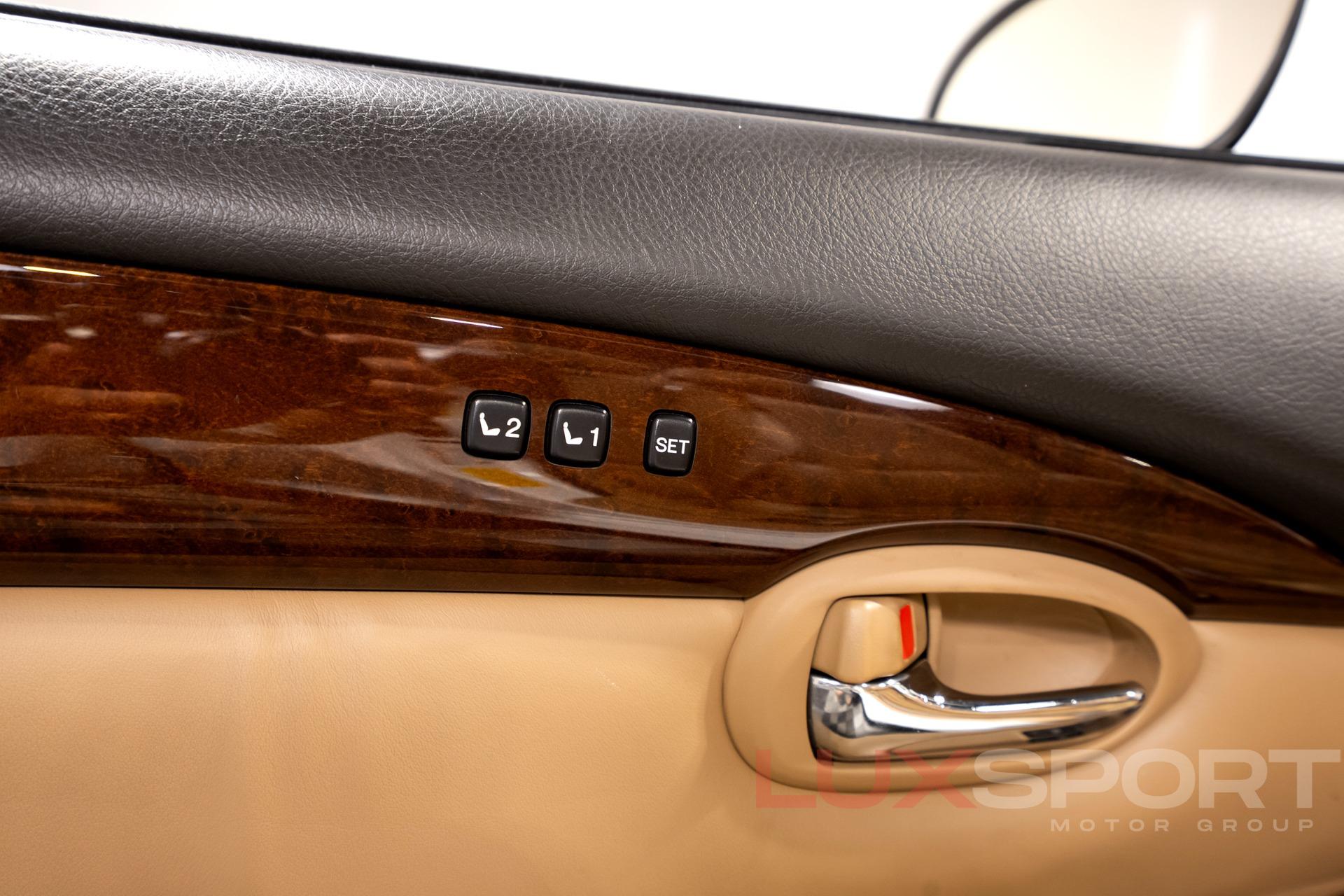 Used 2008 Lexus SC 430  | Woodbury, NY