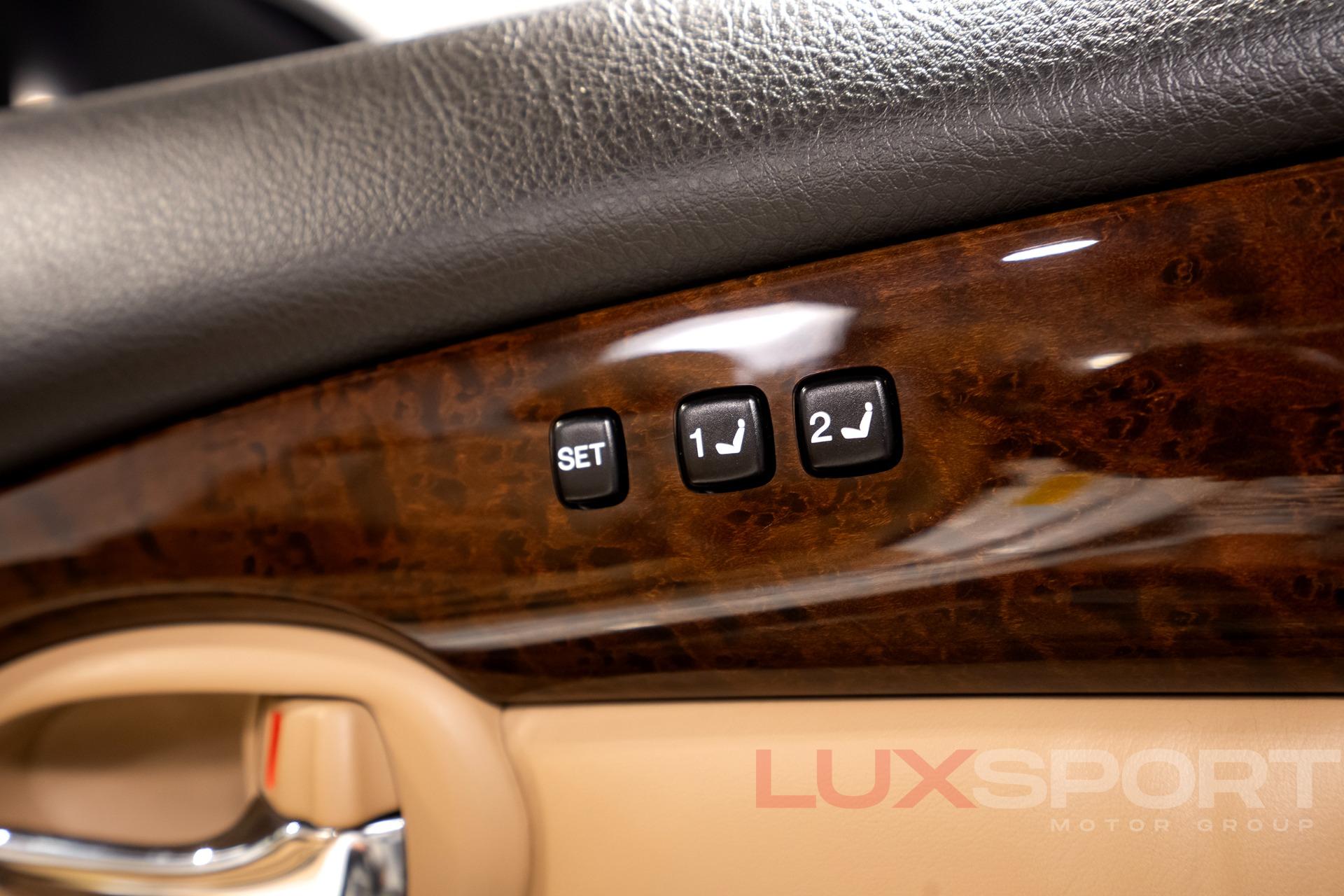 Used 2008 Lexus SC 430  | Woodbury, NY