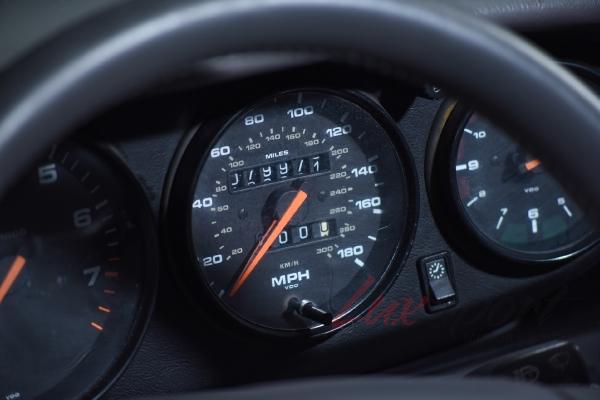 Used 1995 Porsche 993 Carrera 2 Coupe  | Woodbury, NY
