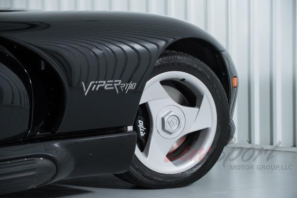 Used 1994 Dodge Viper RT/10 Convertible  | Woodbury, NY