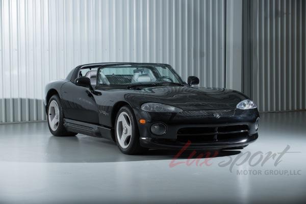 Used 1994 Dodge Viper RT/10 Convertible  | Woodbury, NY