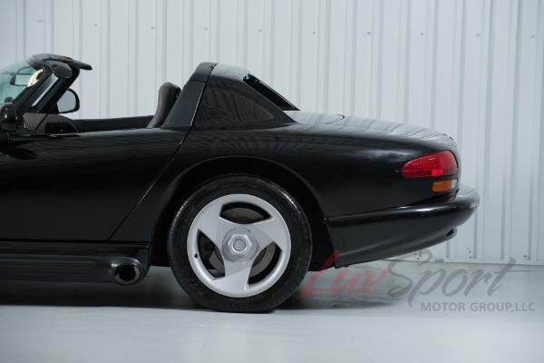 Used 1994 Dodge Viper RT/10 Convertible  | Woodbury, NY