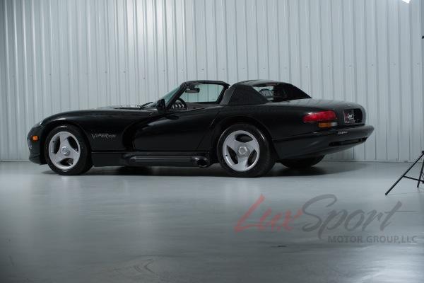 Used 1994 Dodge Viper RT/10 Convertible  | Woodbury, NY