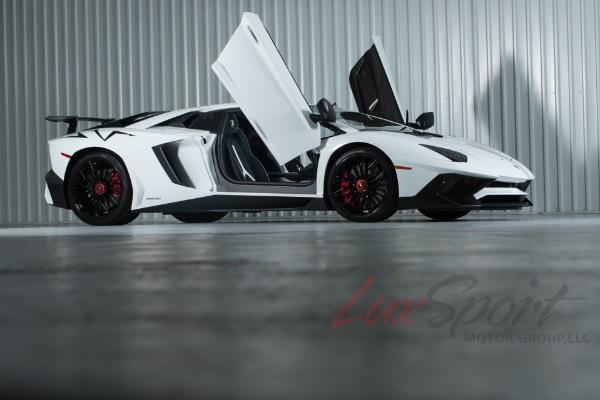 Used 2016 Lamborghini Aventador SV LP 750-4 SV | Woodbury, NY