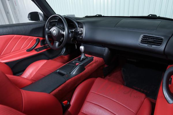 Used 2000 Honda S2000 Convertible  | Woodbury, NY