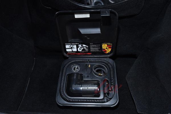 Used 1995 Porsche 993 Carrera 2 Coupe Carrera | Woodbury, NY