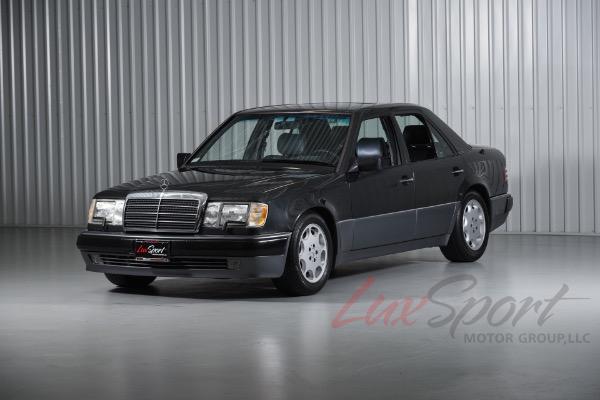 Used 1993 Mercedes-Benz 500E Seadan  | Woodbury, NY