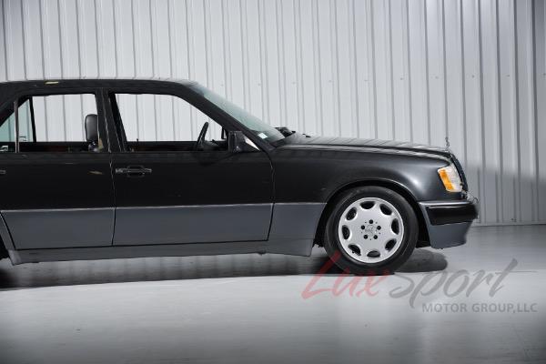 Used 1993 Mercedes-Benz 500E Seadan  | Woodbury, NY