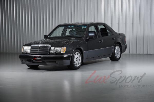 Used 1993 Mercedes-Benz 500E Seadan  | Woodbury, NY