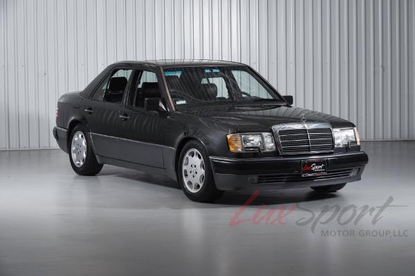 Used 1993 Mercedes-Benz 500E Seadan  | Woodbury, NY