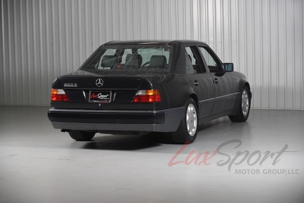 Used 1993 Mercedes-Benz 500E Seadan  | Woodbury, NY