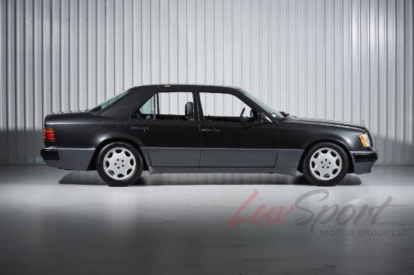 Used 1993 Mercedes-Benz 500E Seadan  | Woodbury, NY