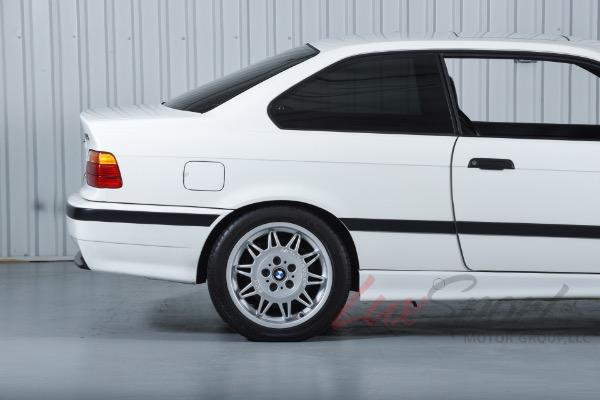 Used 1995 BMW M3 Coupe  | Woodbury, NY