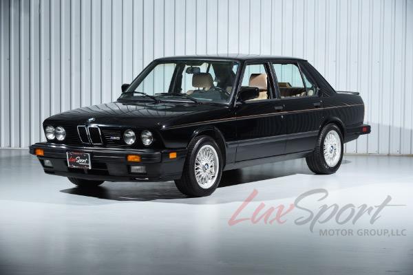 Used 1988 BMW M5 Sedan  | Woodbury, NY