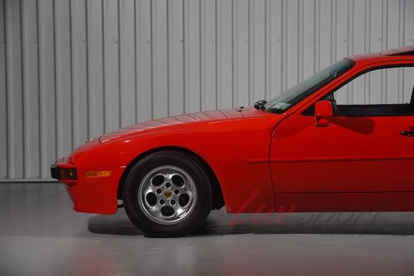 Used 1986 Porsche 944 Coupe  | Woodbury, NY