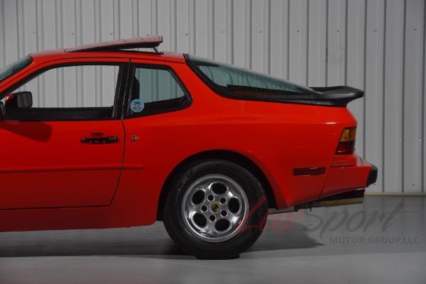 Used 1986 Porsche 944 Coupe  | Woodbury, NY