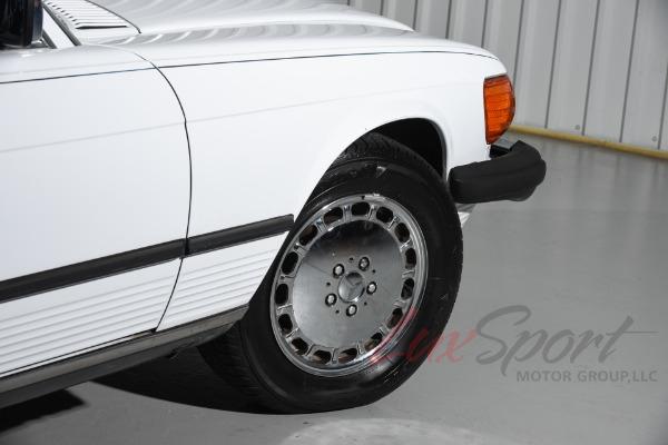 Used 1989 Mercedes-Benz 560SL Roadster  | Woodbury, NY