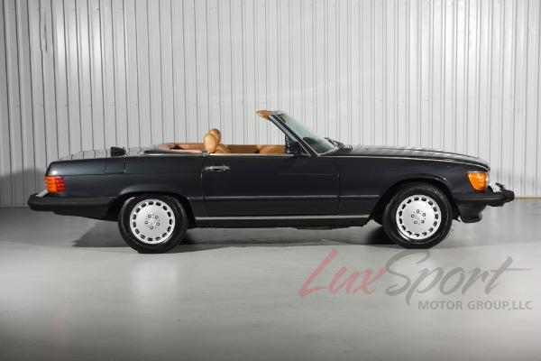 Used 1987 Mercedes-Benz 560SL Roadster  | Woodbury, NY