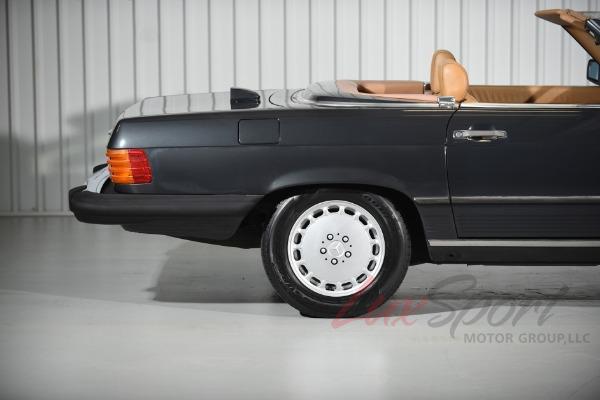 Used 1987 Mercedes-Benz 560SL Roadster  | Woodbury, NY