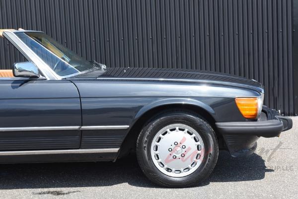 Used 1987 Mercedes-Benz 560SL Roadster  | Woodbury, NY