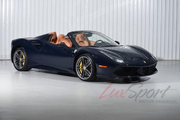 Used 2018 Ferrari 488 Spider  | Woodbury, NY