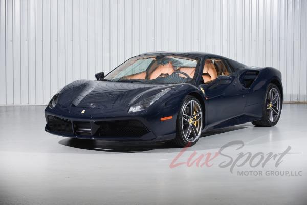 Used 2018 Ferrari 488 Spider  | Woodbury, NY