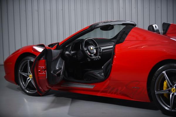 Used 2012 Ferrari 458 Spider  | Woodbury, NY