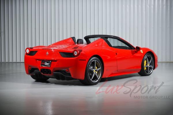 Used 2012 Ferrari 458 Spider  | Woodbury, NY