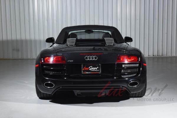 Used 2011 Audi R8 5.2 Quattro Spyder  | Woodbury, NY