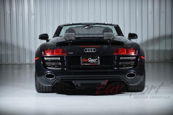 Used 2011 Audi R8 5.2 Quattro Spyder  | Woodbury, NY