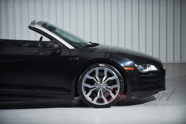 Used 2011 Audi R8 5.2 Quattro Spyder  | Woodbury, NY