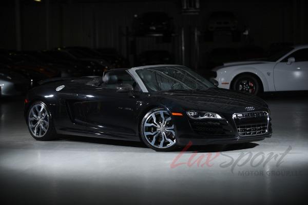 Used 2011 Audi R8 5.2 Quattro Spyder  | Woodbury, NY