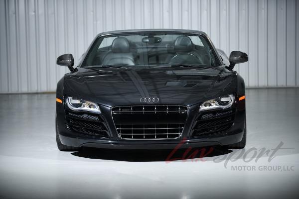 Used 2011 Audi R8 5.2 Quattro Spyder  | Woodbury, NY