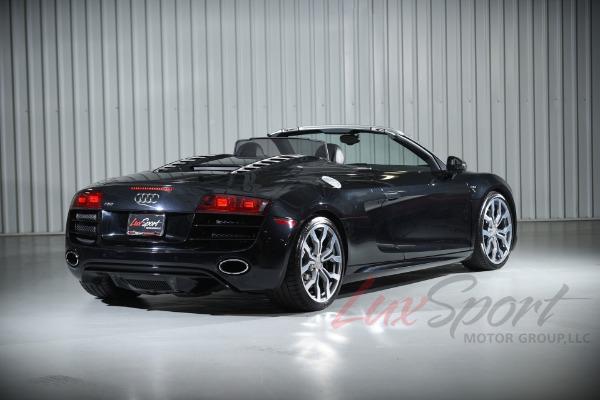 Used 2011 Audi R8 5.2 Quattro Spyder  | Woodbury, NY