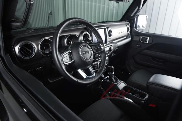 Used 2018 Jeep Wrangler Unlimited Sahara  | Woodbury, NY