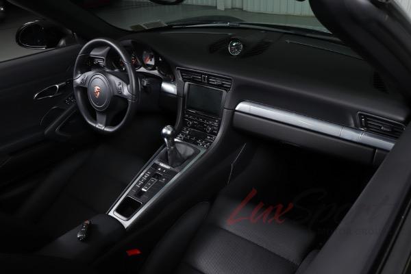 Used 2013 Porsche 911 Carrera S Convertible  | Woodbury, NY