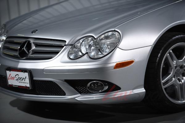 Used 2007 Mercedes-Benz SL550  | Woodbury, NY