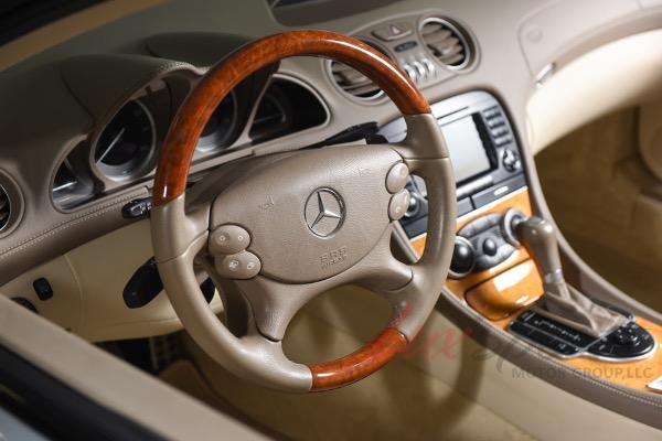Used 2007 Mercedes-Benz SL550  | Woodbury, NY