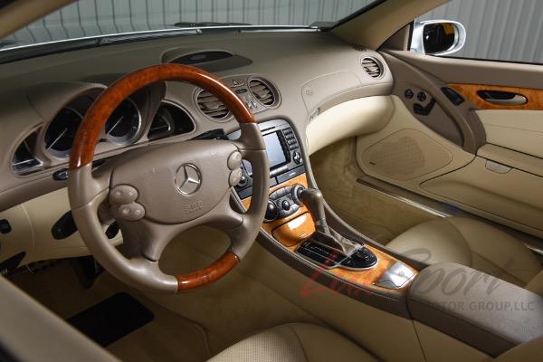 Used 2007 Mercedes-Benz SL550  | Woodbury, NY